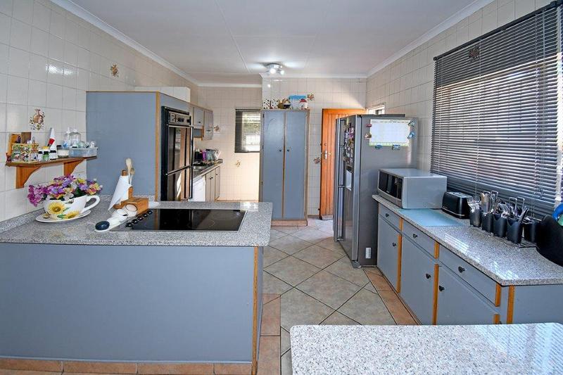 4 Bedroom Property for Sale in Marais Steyn Park Gauteng