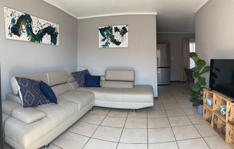 2 Bedroom Property for Sale in The Reeds Gauteng