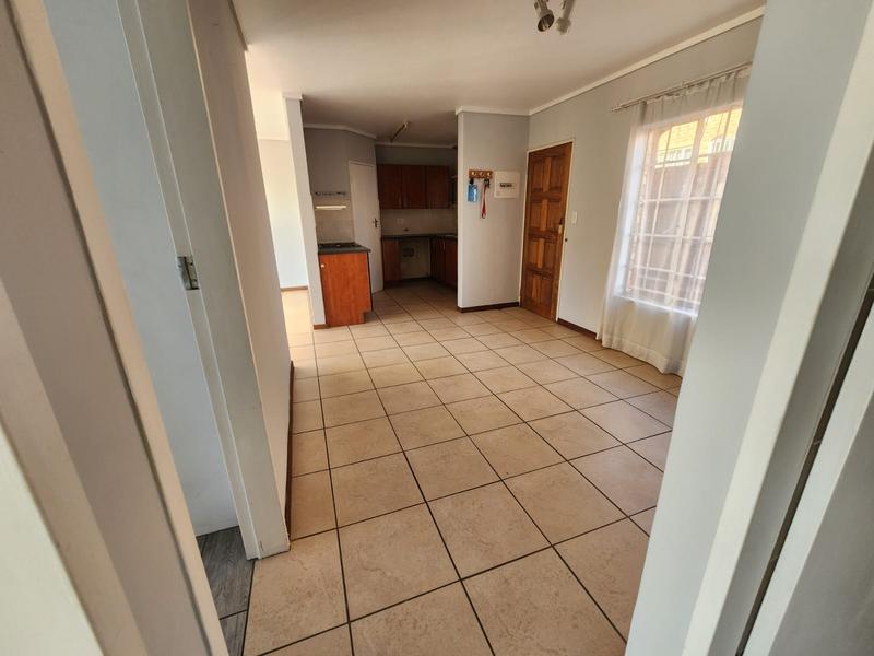 2 Bedroom Property for Sale in The Reeds Gauteng