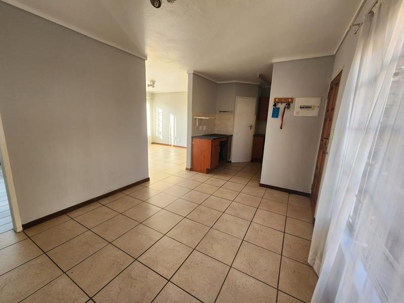 2 Bedroom Property for Sale in The Reeds Gauteng