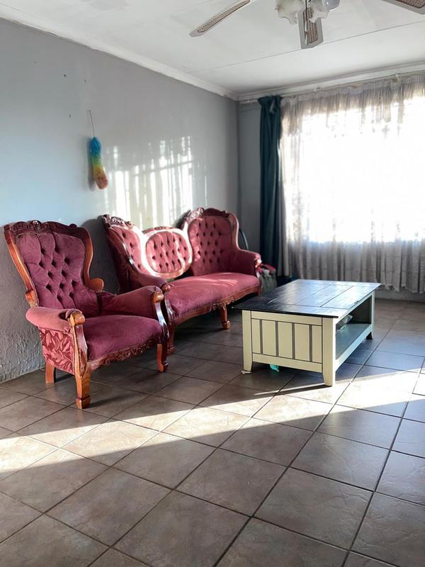 6 Bedroom Property for Sale in Tembisa Gauteng