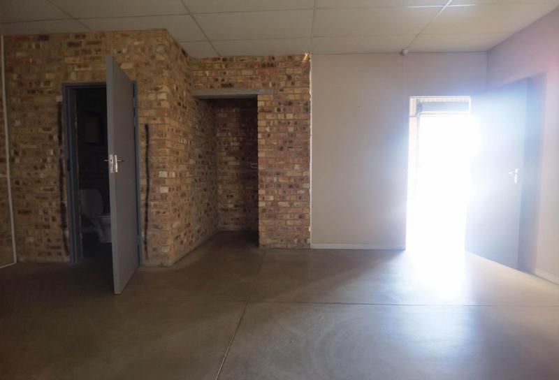 To Let commercial Property for Rent in N4 Gateway Industrial Park Gauteng