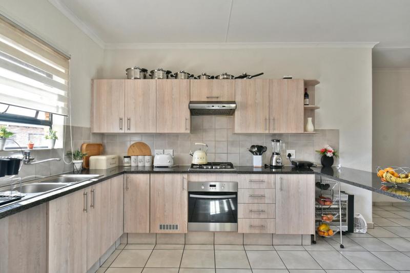 3 Bedroom Property for Sale in New Market Gauteng