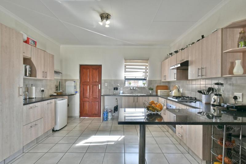 3 Bedroom Property for Sale in New Market Gauteng