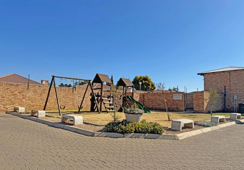 3 Bedroom Property for Sale in New Market Gauteng