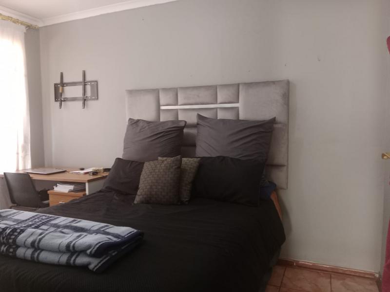 3 Bedroom Property for Sale in Lawley Gauteng