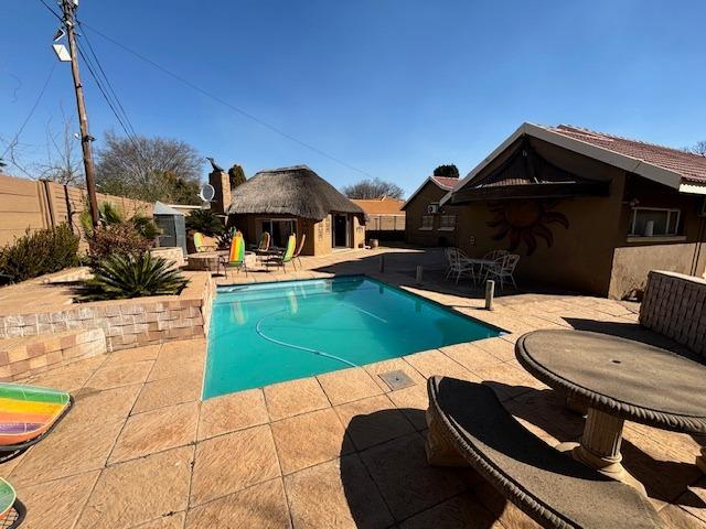 3 Bedroom Property for Sale in Risiville Gauteng