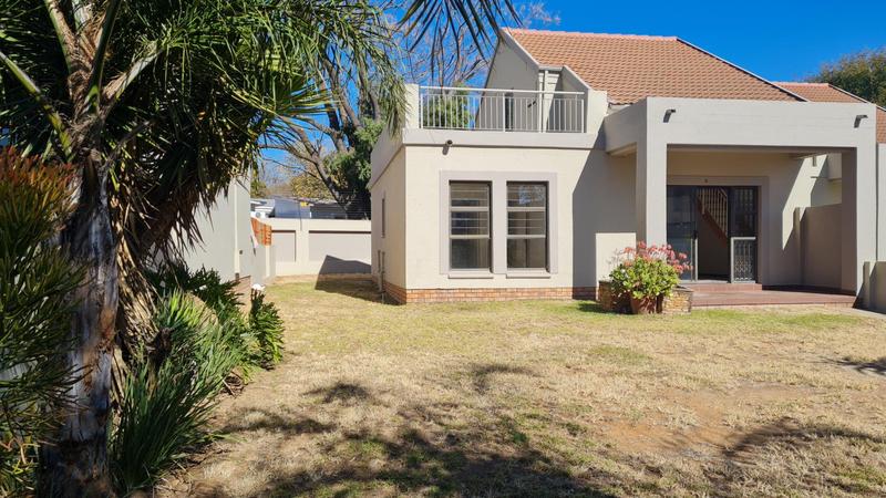 2 Bedroom Property for Sale in Paulshof Gauteng