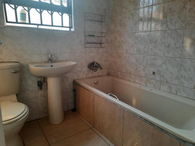 3 Bedroom Property for Sale in Golden Gardens Gauteng