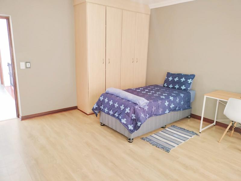 To Let 4 Bedroom Property for Rent in Sunninghill Gauteng