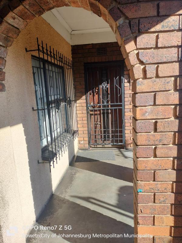 2 Bedroom Property for Sale in Dube Gauteng