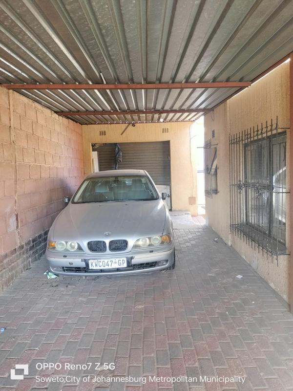 2 Bedroom Property for Sale in Dube Gauteng