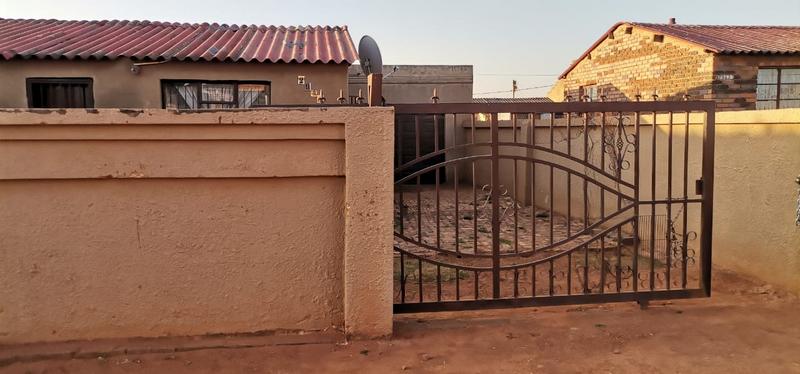 2 Bedroom Property for Sale in Sebokeng Unit 13 Gauteng