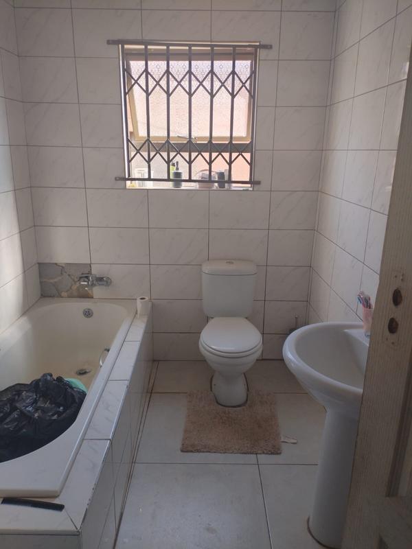 2 Bedroom Property for Sale in Sebokeng Unit 13 Gauteng