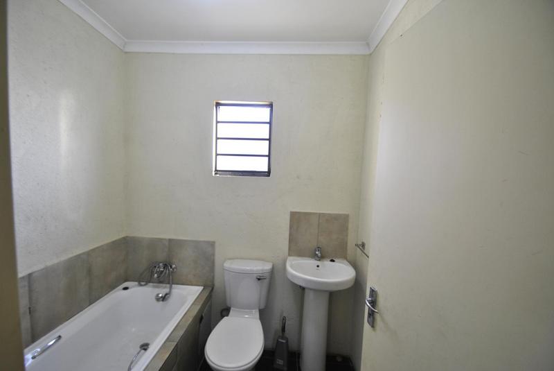 3 Bedroom Property for Sale in Dawn Park Gauteng