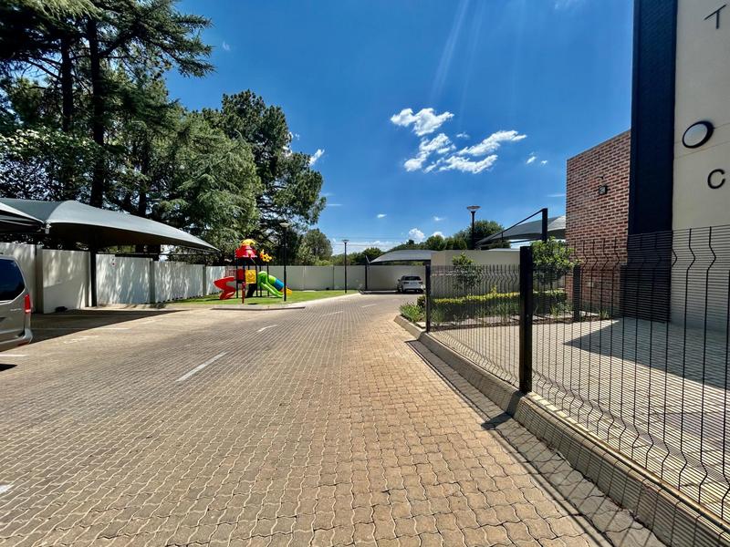 2 Bedroom Property for Sale in Bryanston Gauteng