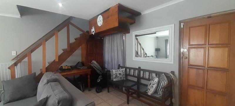 To Let 4 Bedroom Property for Rent in Zwartkop Gauteng