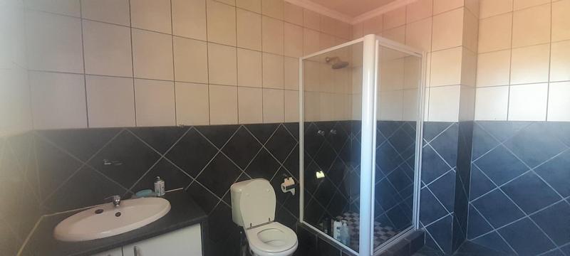 To Let 4 Bedroom Property for Rent in Zwartkop Gauteng