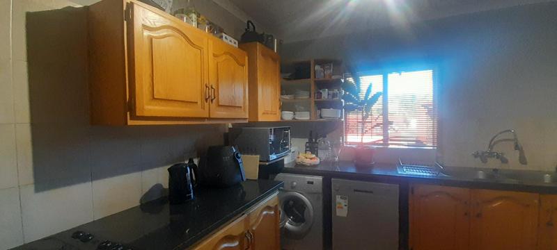 To Let 4 Bedroom Property for Rent in Zwartkop Gauteng