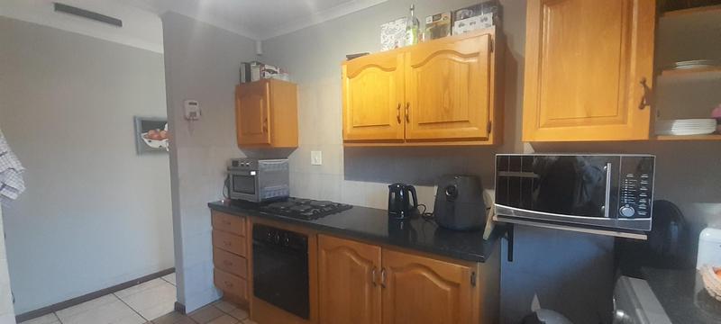 To Let 4 Bedroom Property for Rent in Zwartkop Gauteng