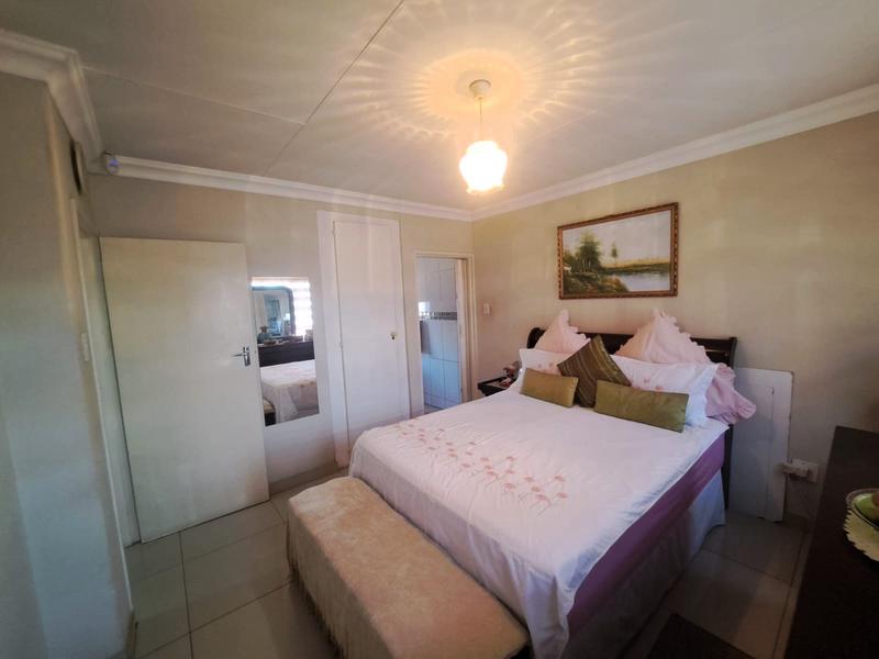 3 Bedroom Property for Sale in Heuweloord Gauteng