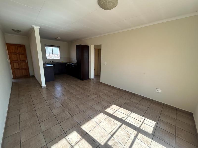 2 Bedroom Property for Sale in The Reeds Gauteng