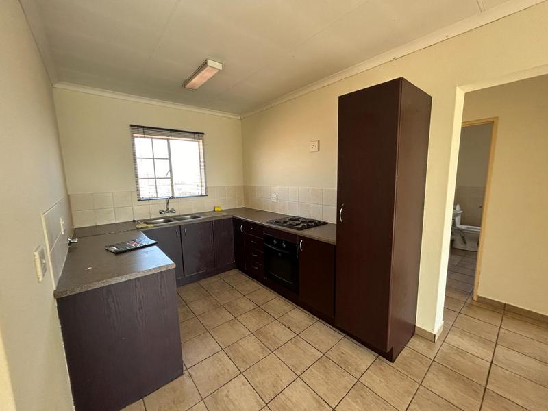 2 Bedroom Property for Sale in The Reeds Gauteng