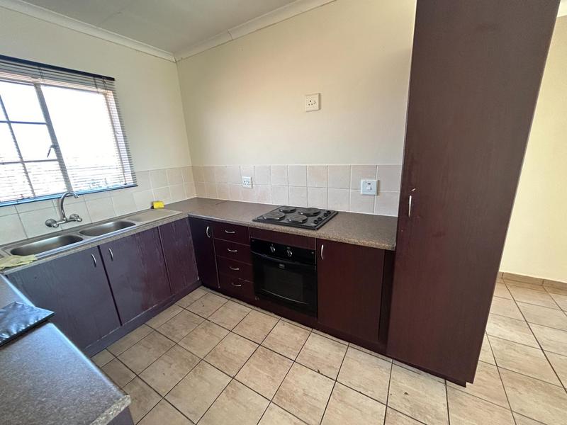 2 Bedroom Property for Sale in The Reeds Gauteng