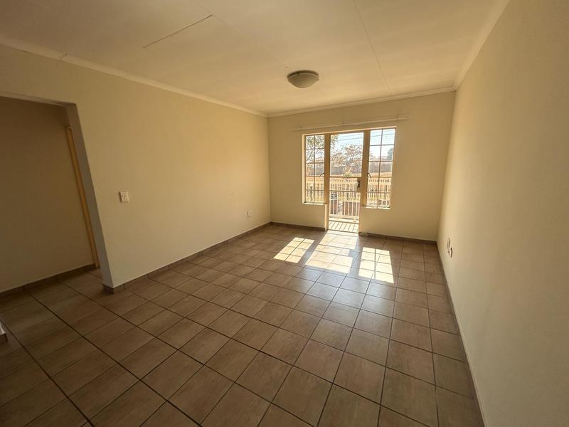 2 Bedroom Property for Sale in The Reeds Gauteng