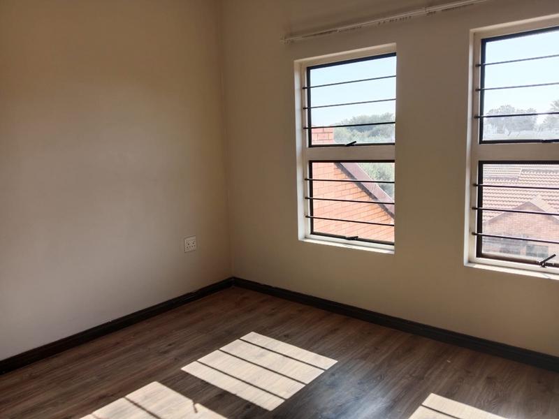 1 Bedroom Property for Sale in Montana Tuine Gauteng