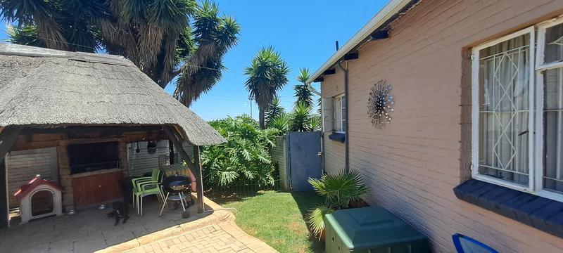 To Let 3 Bedroom Property for Rent in Dan Pienaarville Gauteng