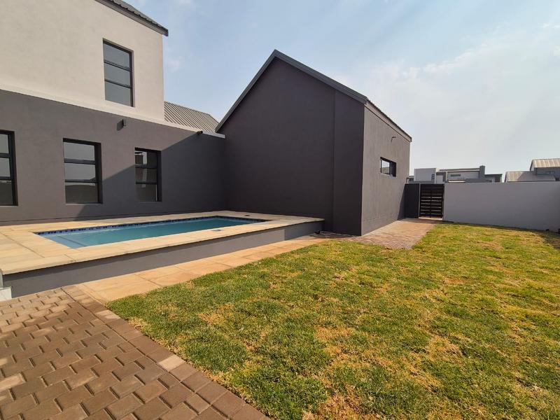 4 Bedroom Property for Sale in Midstream Heights Gauteng