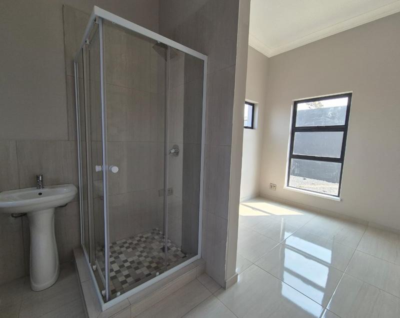 4 Bedroom Property for Sale in Midstream Heights Gauteng