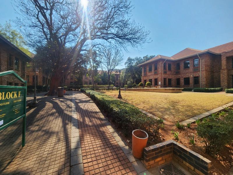 To Let commercial Property for Rent in Die Hoewes Gauteng