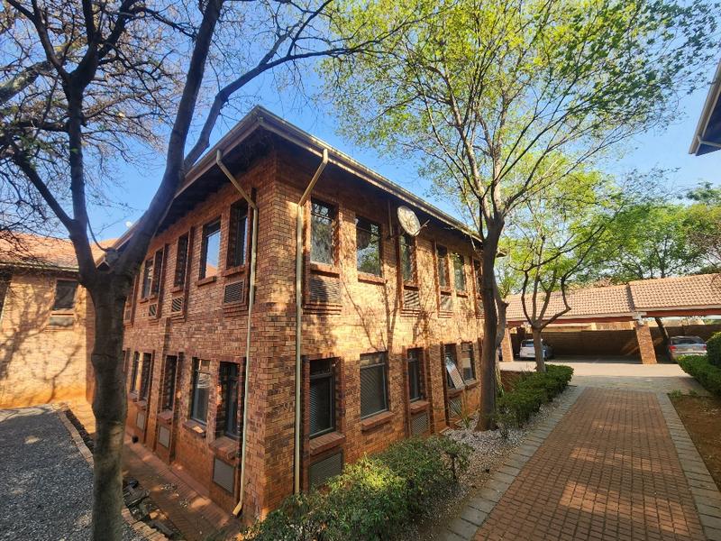 To Let commercial Property for Rent in Die Hoewes Gauteng