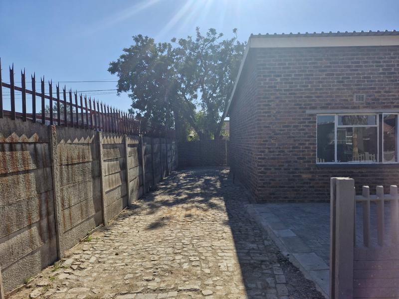 To Let 2 Bedroom Property for Rent in New Modder Gauteng