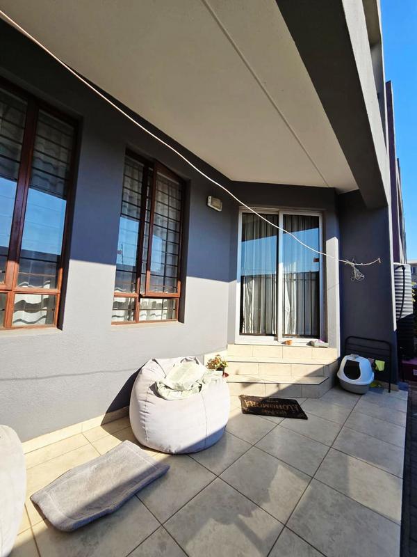 To Let 2 Bedroom Property for Rent in Linden Gauteng