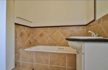 To Let 2 Bedroom Property for Rent in Sunninghill Gauteng