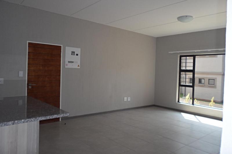 To Let 2 Bedroom Property for Rent in Victory Park Gauteng