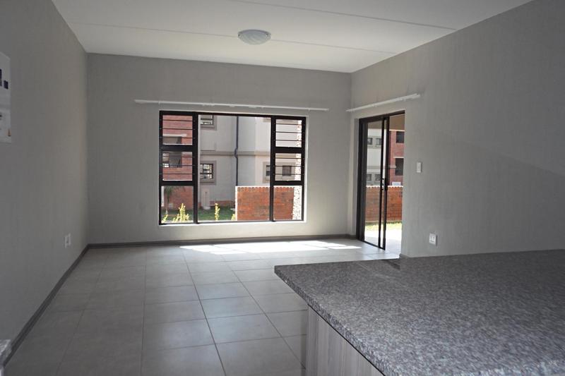 To Let 2 Bedroom Property for Rent in Victory Park Gauteng