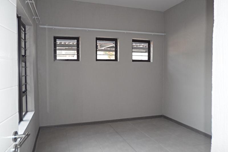 To Let 2 Bedroom Property for Rent in Victory Park Gauteng