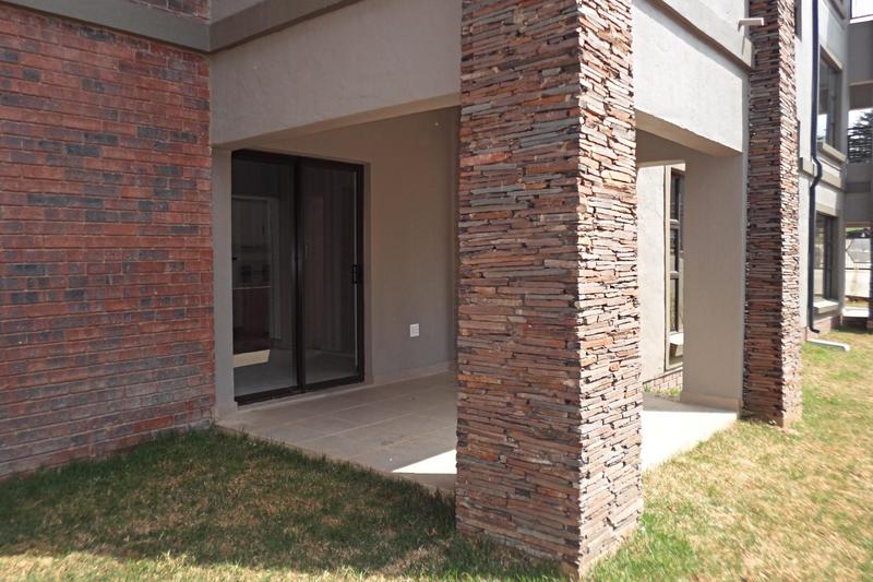 To Let 2 Bedroom Property for Rent in Victory Park Gauteng