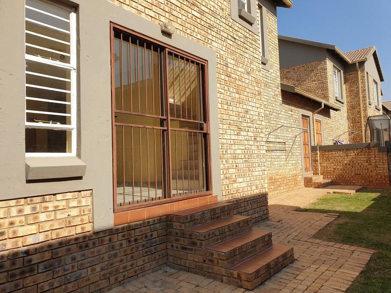 To Let 3 Bedroom Property for Rent in Wilgeheuwel Gauteng