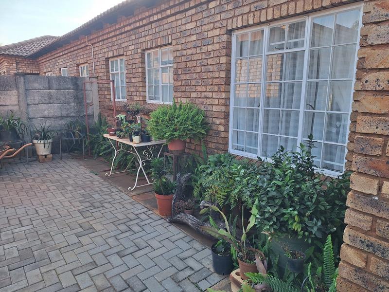 3 Bedroom Property for Sale in Theresa Park Gauteng