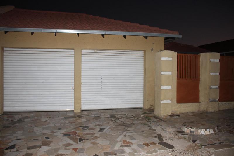 To Let 3 Bedroom Property for Rent in Naturena Gauteng