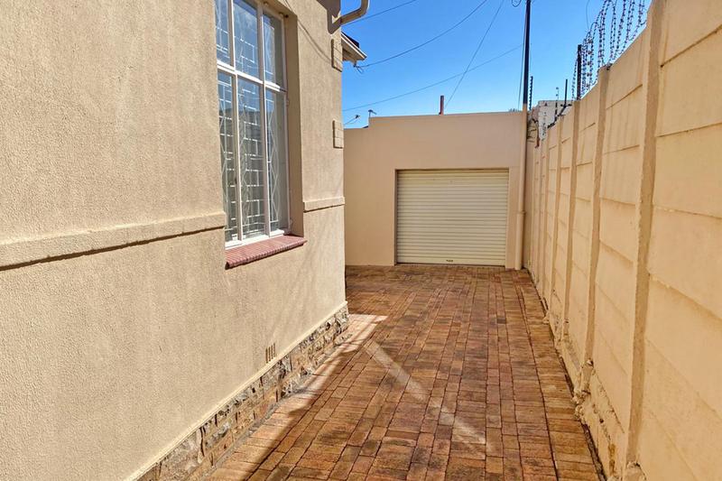 4 Bedroom Property for Sale in Orange Grove Gauteng