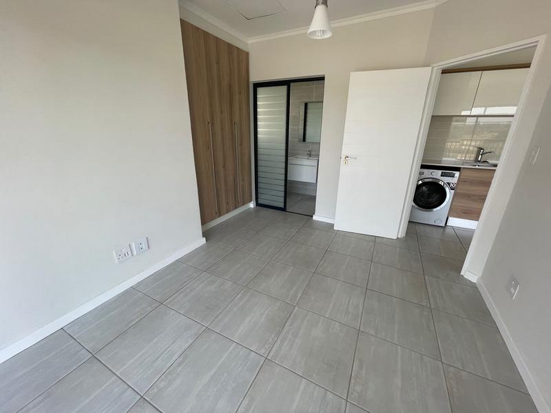 1 Bedroom Property for Sale in Waterfall Gauteng