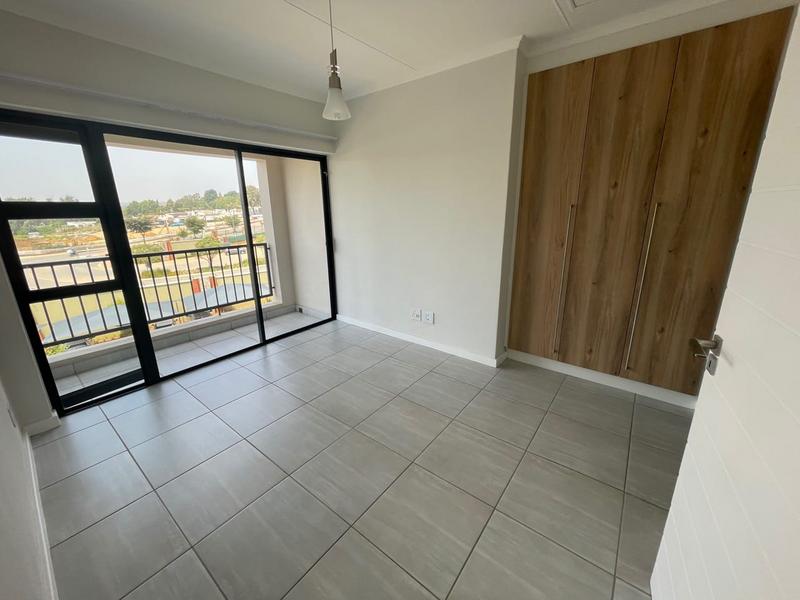 1 Bedroom Property for Sale in Waterfall Gauteng