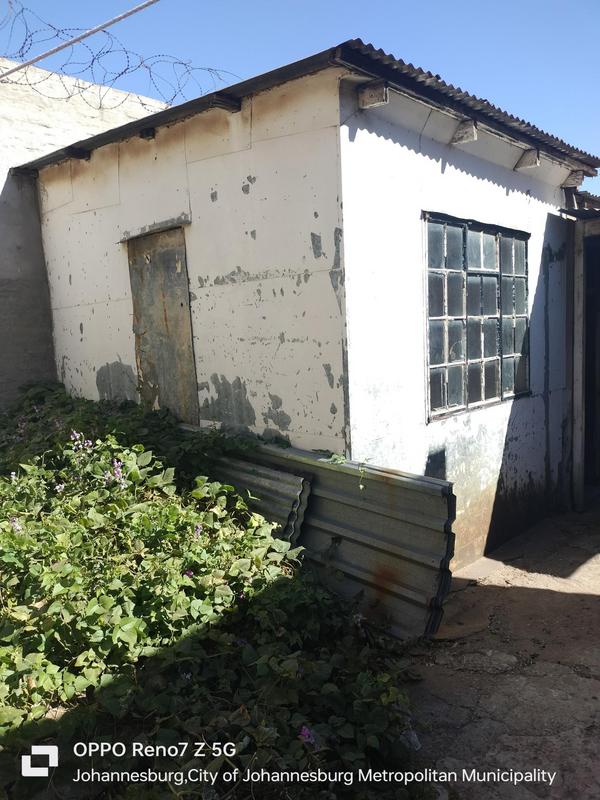 10 Bedroom Property for Sale in Newclare Gauteng