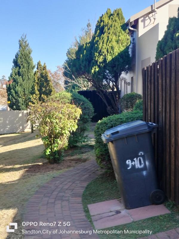 2 Bedroom Property for Sale in Douglasdale Gauteng